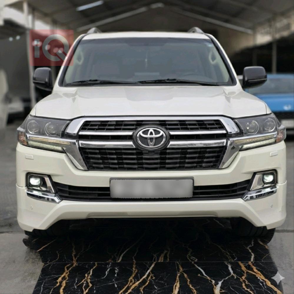 تويوتا لاندكروزر